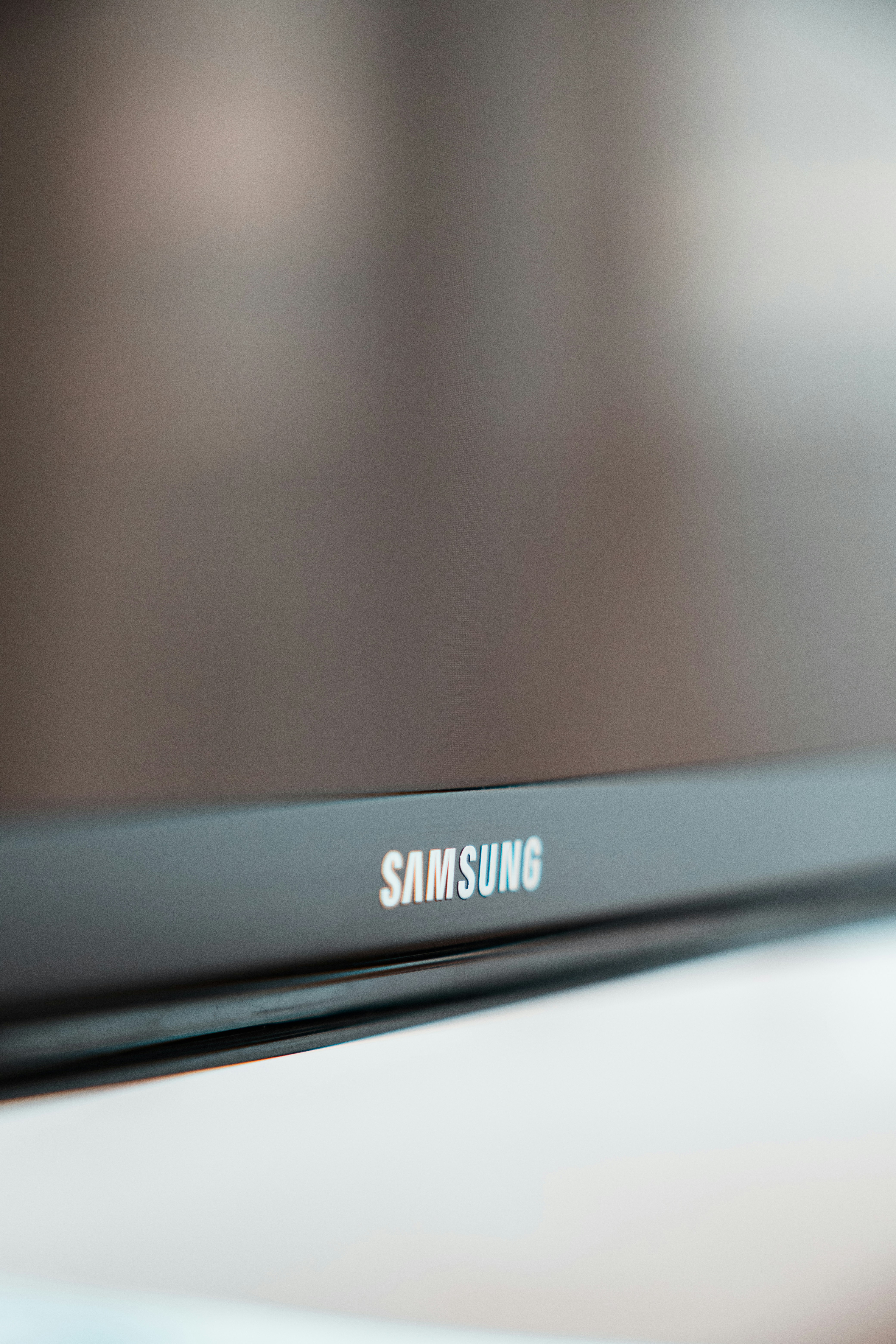 🏁 Conclusion by TV Brands shallow focus photo of black Samsung flat screen TV